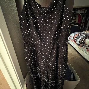Summer romper blk & wht polka dot’s elasticized back